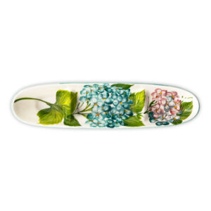 Appetiser tray with hydrangeas