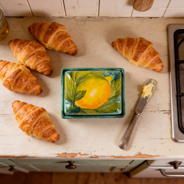 burriera-limoni-ambientata-ok Butter holder with lemons