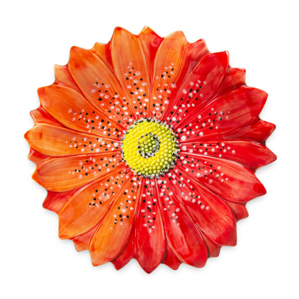 Red daisy table centrepiece
