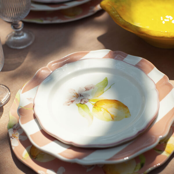 piatto-dolce-citrus-rosa-ambientata Dessert plate Citrus pink