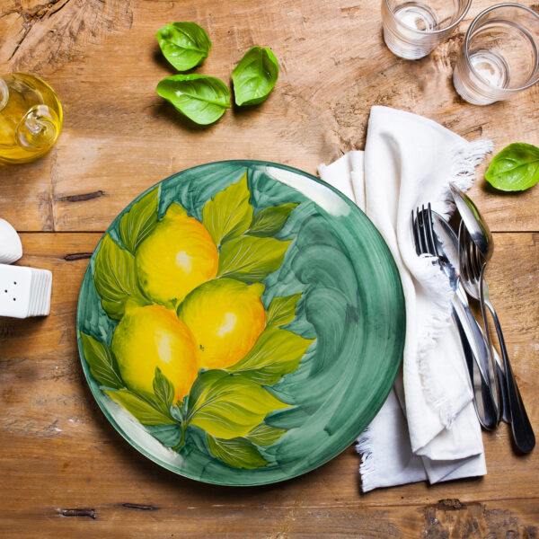 piatto-liscio-limoni-ambientata Plate with lemons