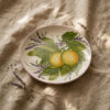 piatto-piano-limoni-lavanda-ambientata-ok Plate with lemons and lavender