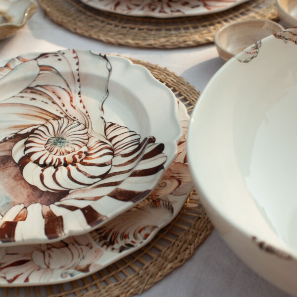 Nautilus plate
