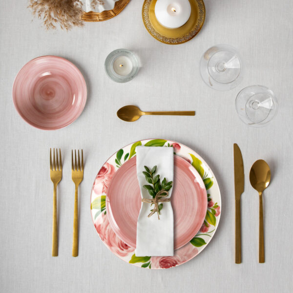 Plate with roses