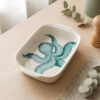 pirofila-polipo-ambientata-ok Serving tray with octopus