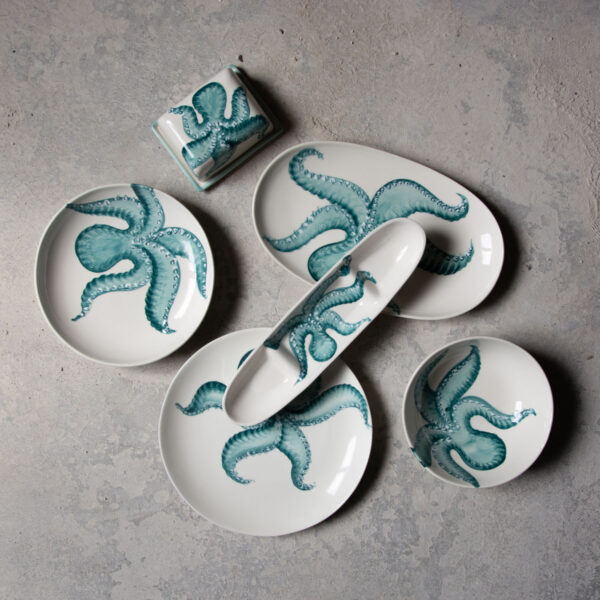 polpo-mix-fondo-cemento Appetiser tray with octopus