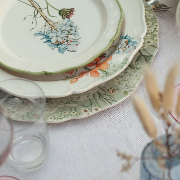 Wildflowers charger plate