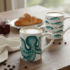 tazza-pesci-polpo-ambientata-3 Fishes mug